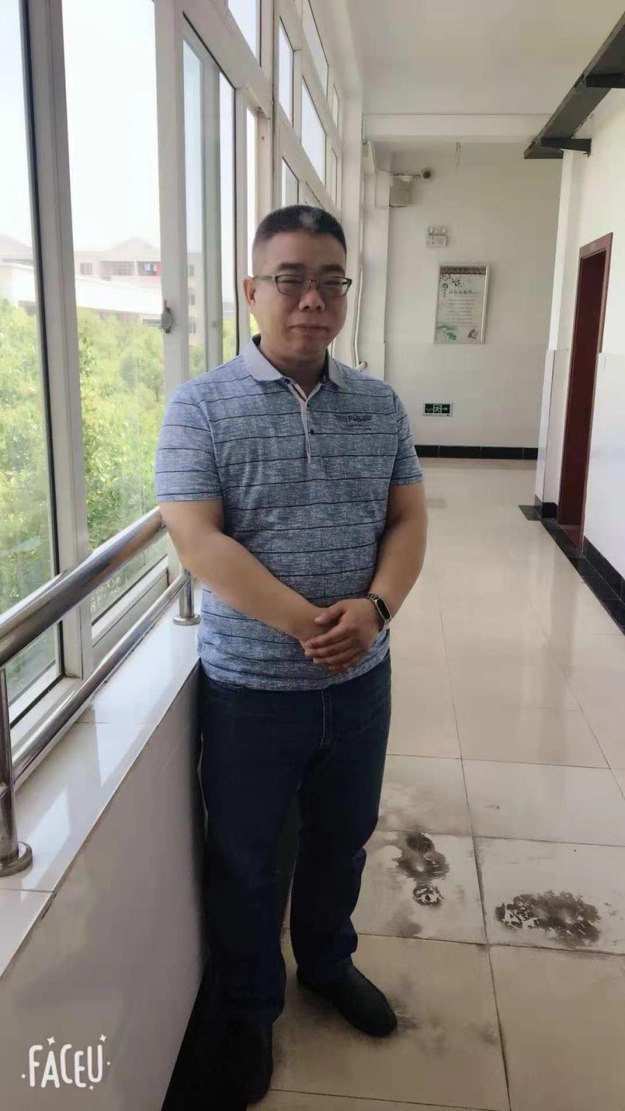 吴玉石.jpg