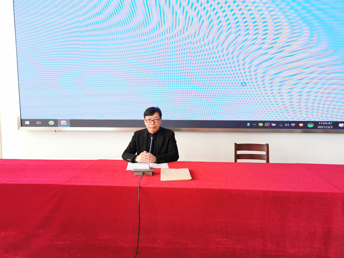 施忠涛01.jpg